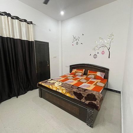 Rukmani Villas Group Of Rukmani Home Stay Матхура Экстерьер фото